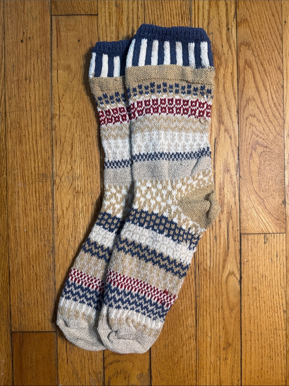 Patterned Crew Socks - Tan, Blue & Red Bateau